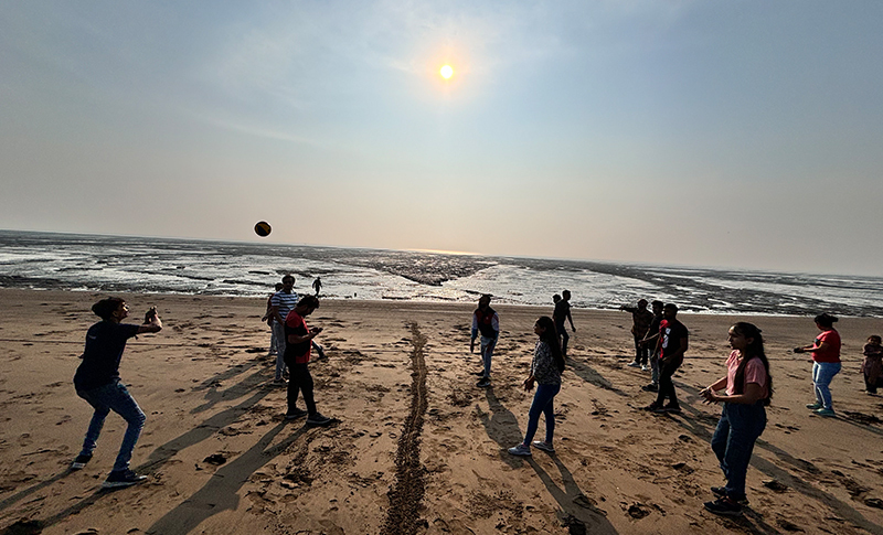 Hathab beach - Volley ball